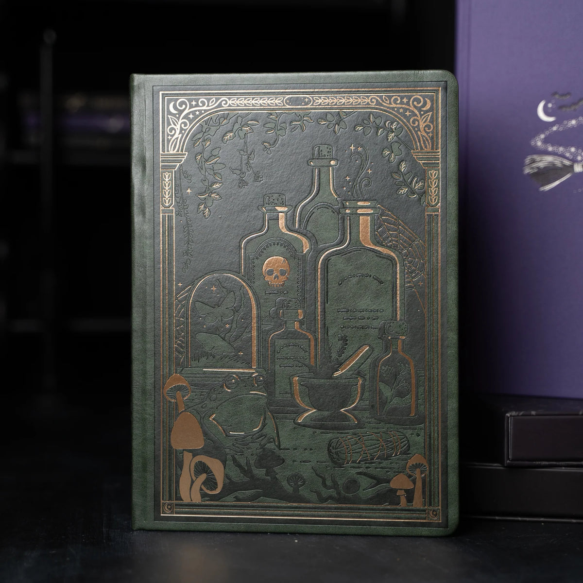 Cuaderno Apothecary Shelf