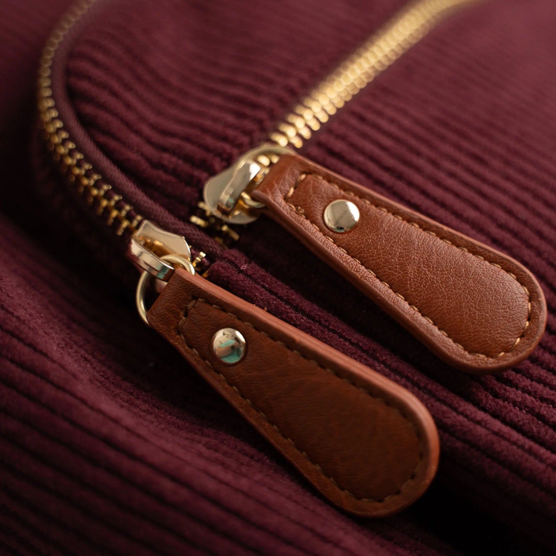 Bolso Quiet Corners Color Vino