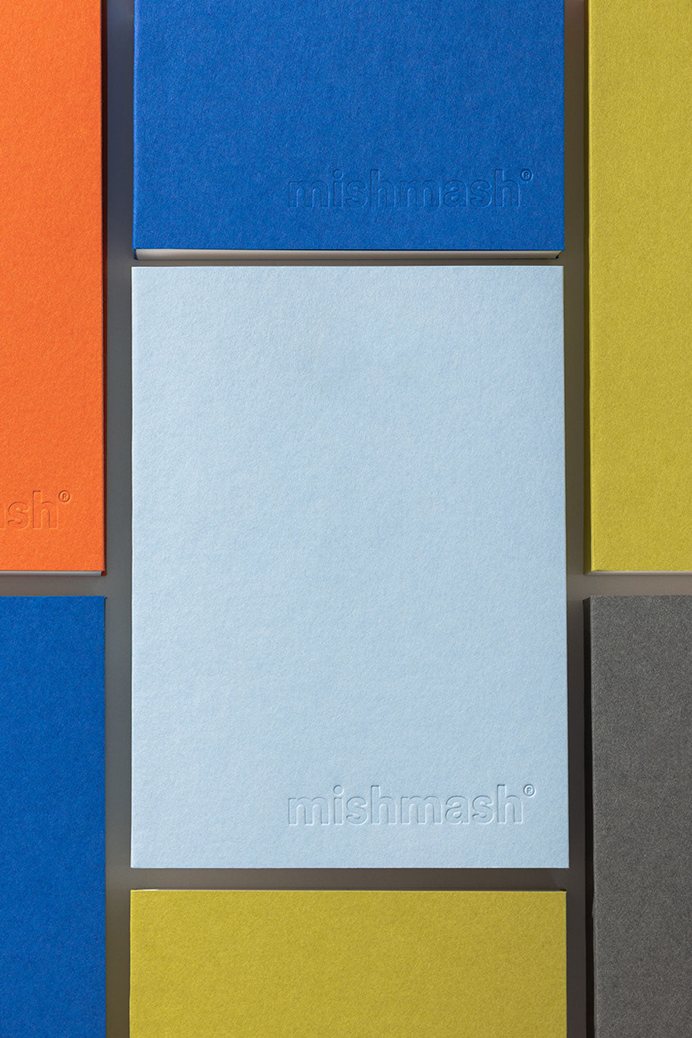 Cuaderno Naked Hoja de Puntos Celeste